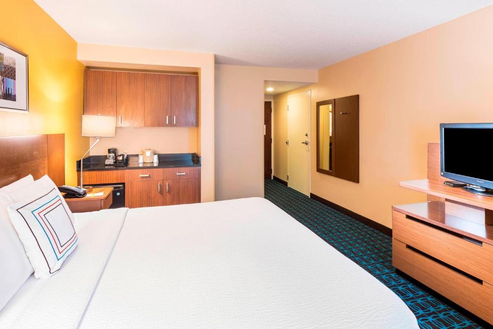 Larger King Room  interior